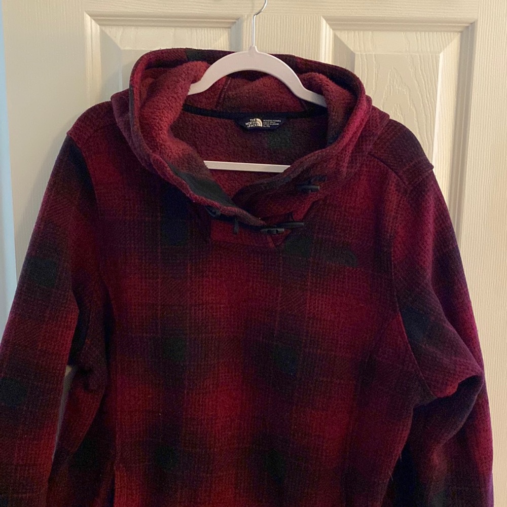 North Face women’s size XL hoodie with pocket and button collar